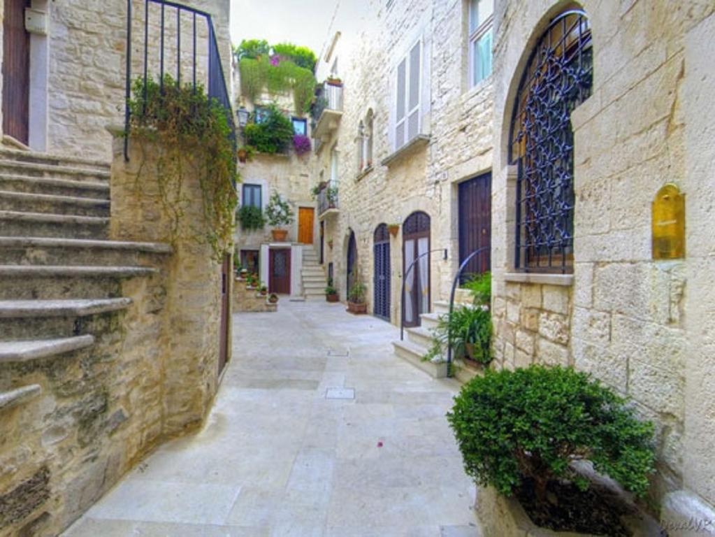 Palazzo Morola XIV Century Apartment Giovinazzo Ngoại thất bức ảnh