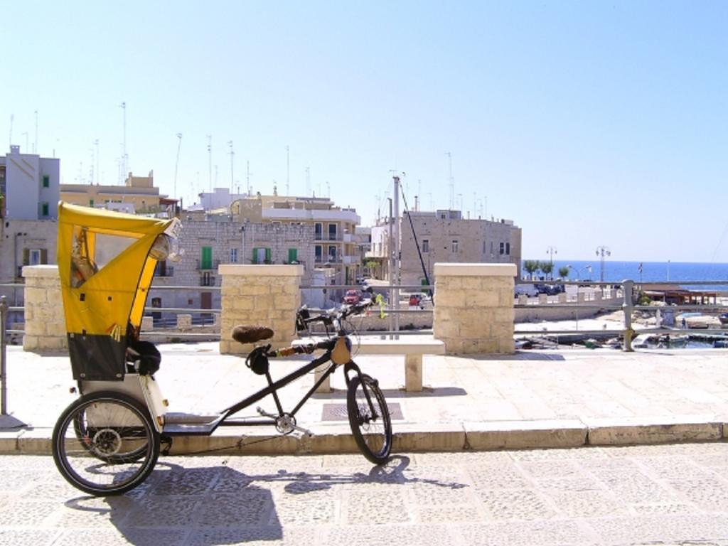 Palazzo Morola XIV Century Apartment Giovinazzo Ngoại thất bức ảnh