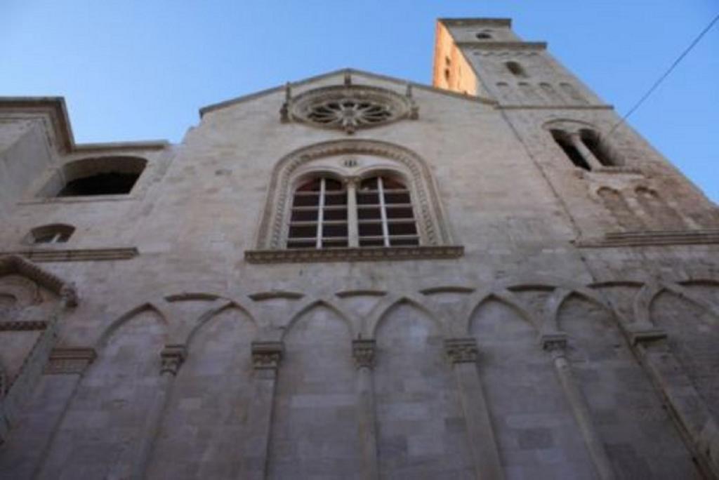 Palazzo Morola XIV Century Apartment Giovinazzo Ngoại thất bức ảnh